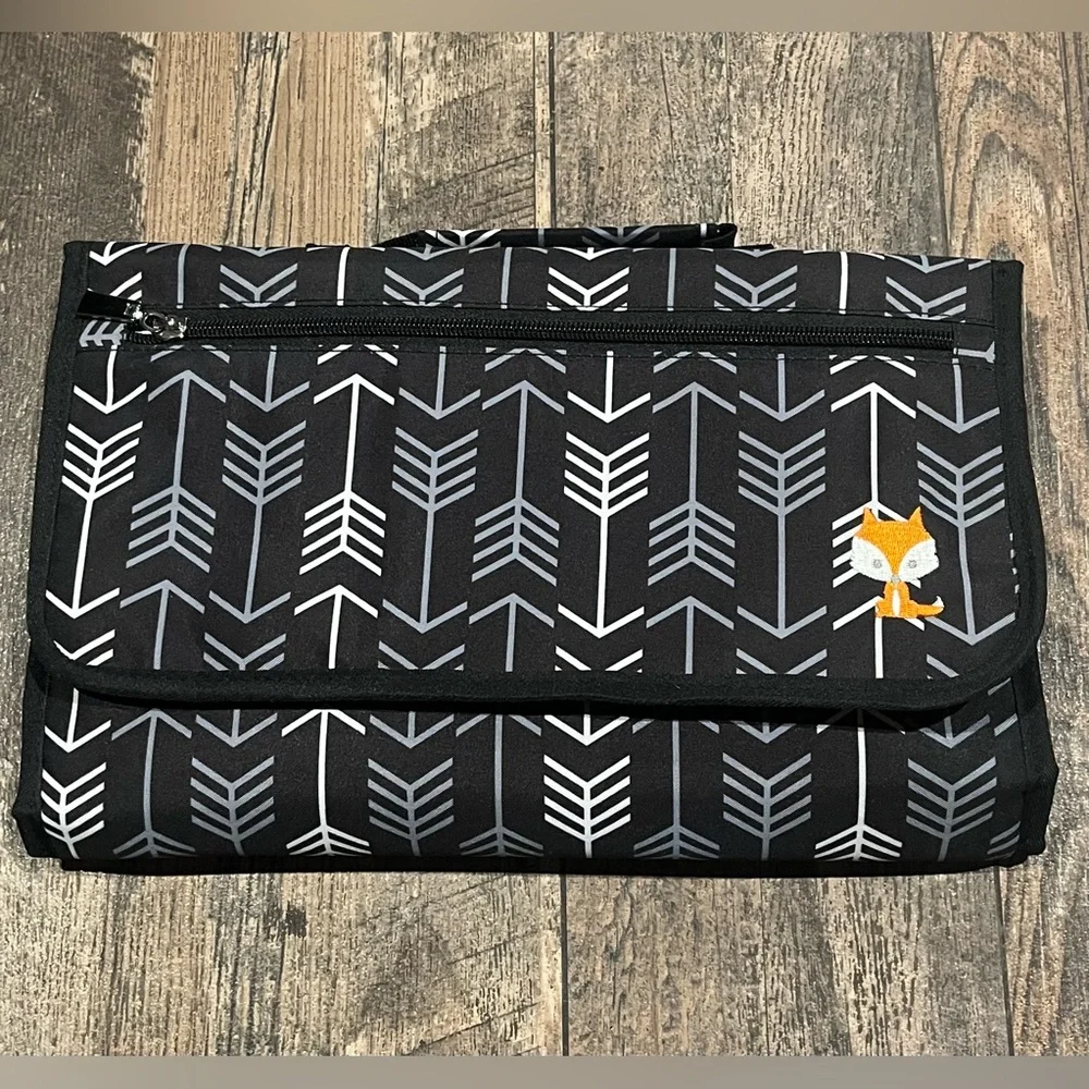 Carters Black Arrow Fox Baby Mini Diaper Mat & Bag On The Go Padded Headrest.